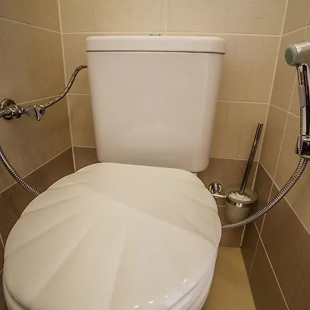 Apartment Jenec شقة Jenec